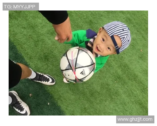 足球明星家庭的下一代:孩子们的成长与梦想之路 足球明星家庭的下一代:孩子们的成长与梦想之路