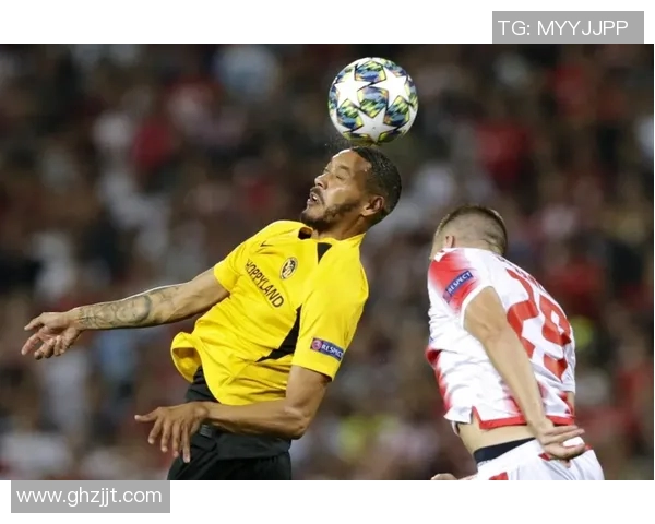 足球明星首次亮相视频揭秘背后的故事与精彩瞬间引发球迷热议